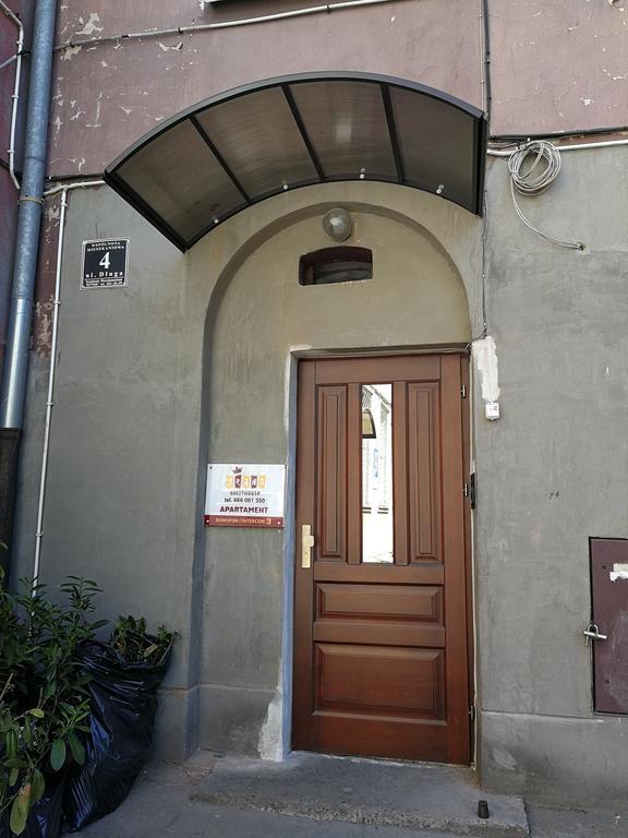 Grand Guesthouse Apartament 格但斯克 外观 照片